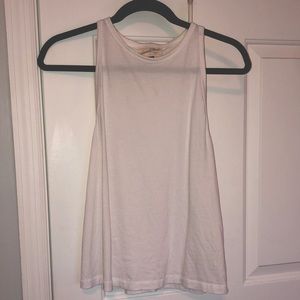 Universal Thread white tank size xs.